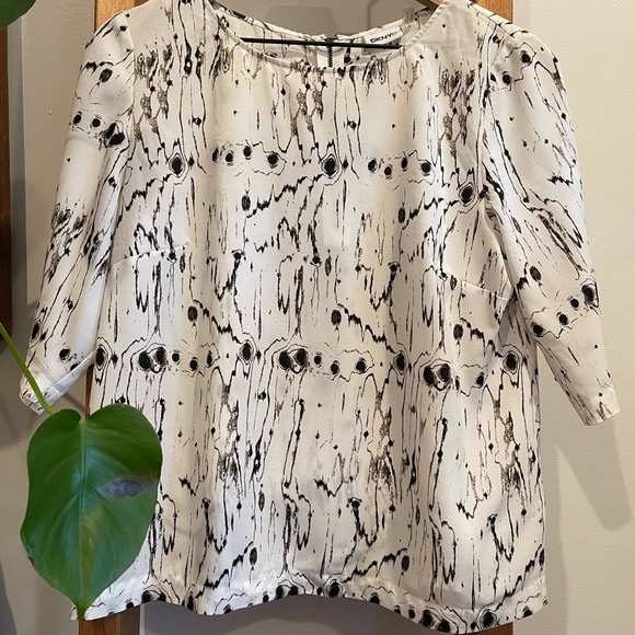 DKNYC SZ S White and Black Birch Bark Blouse! - Picture 2 of 14